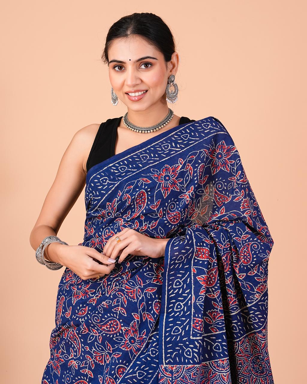 Hastkal Mulmul Cotton Saree