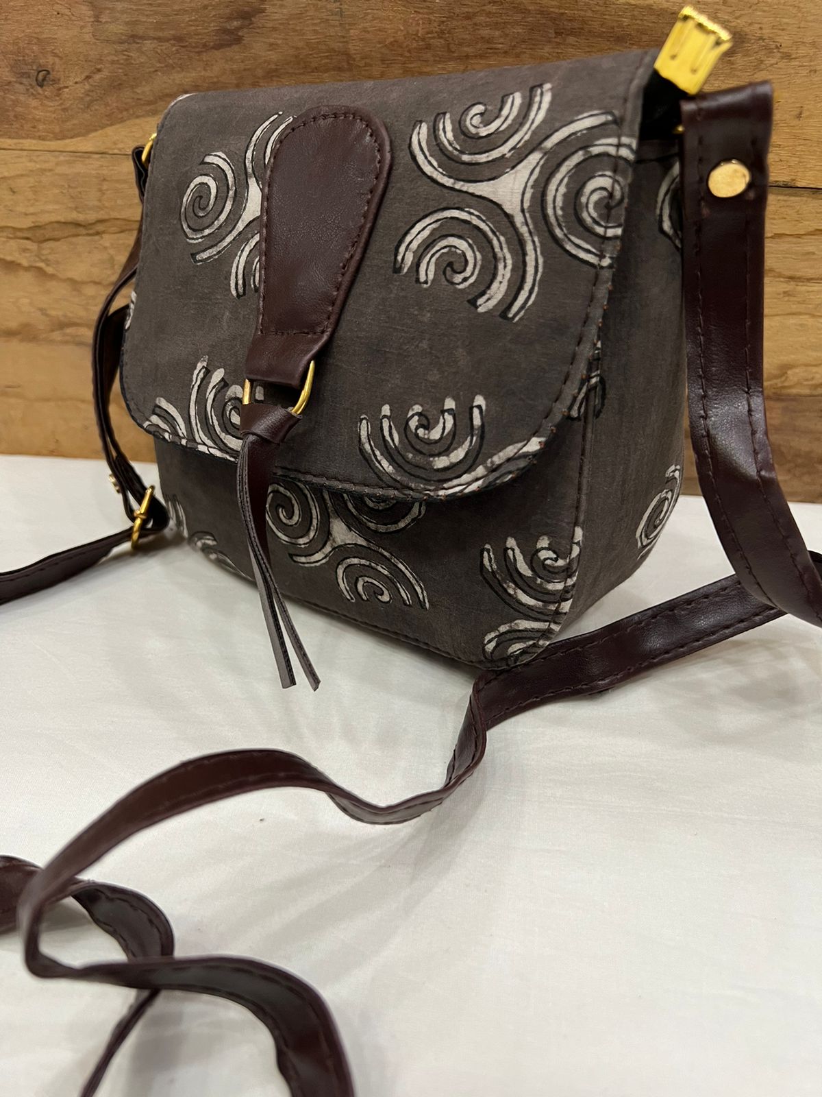 Handmade Gift Hampers | Small Tote Bag with Torran | SantiHastkala | Shanti  Hastkala