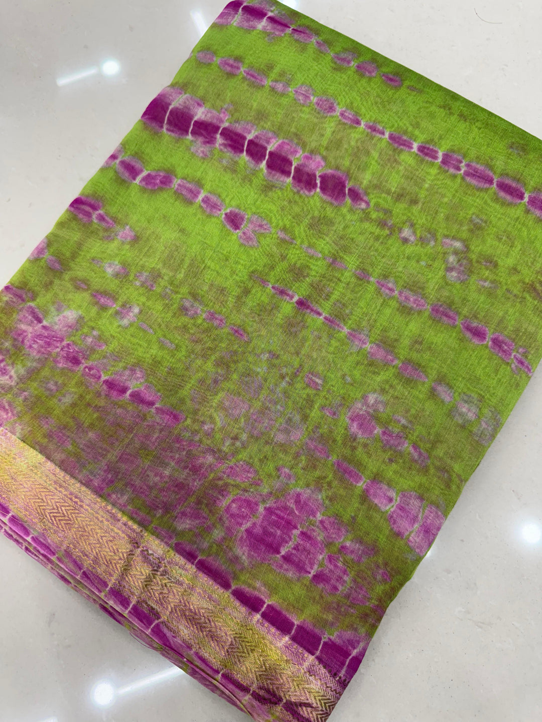 Maheshwari Saree with zari border