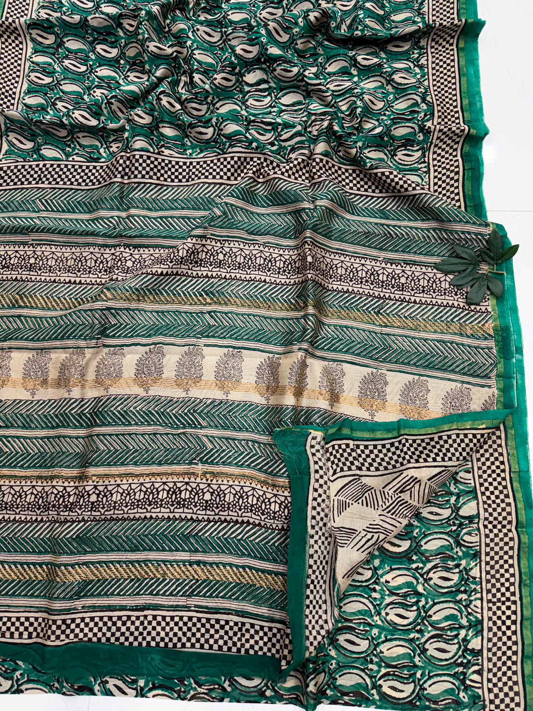 Pure Chanderi Silk Saree with Blouse Piece