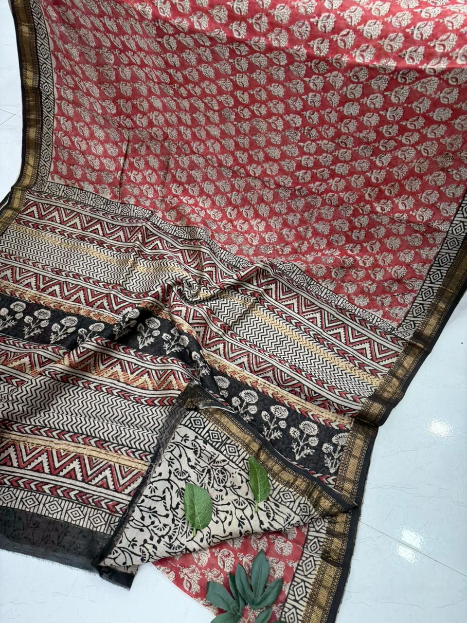 Authentic Maheshwari handloom saree