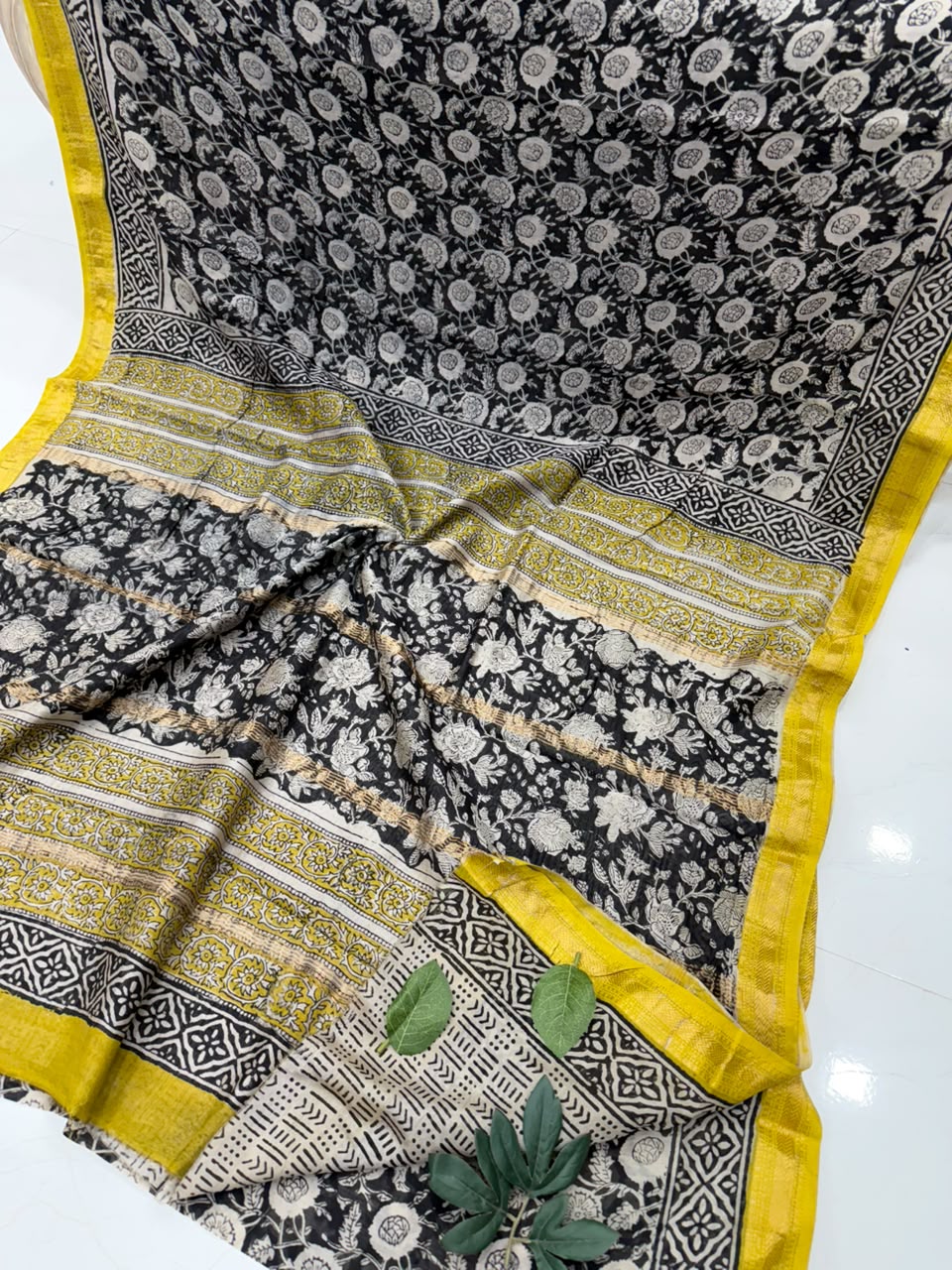Traditional Maheshwari Saree saree