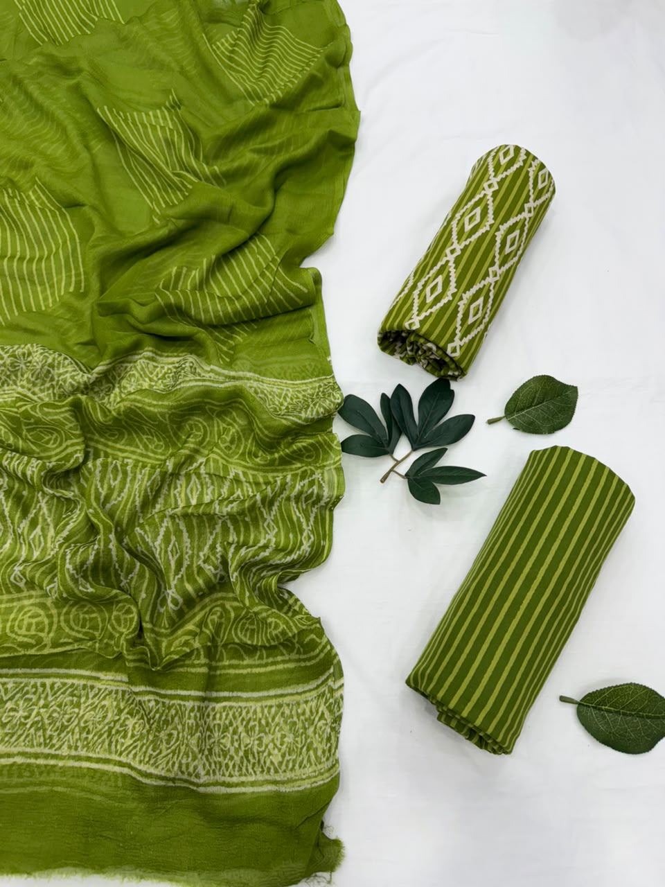 Cotton Suit With Chiffon Dupatta