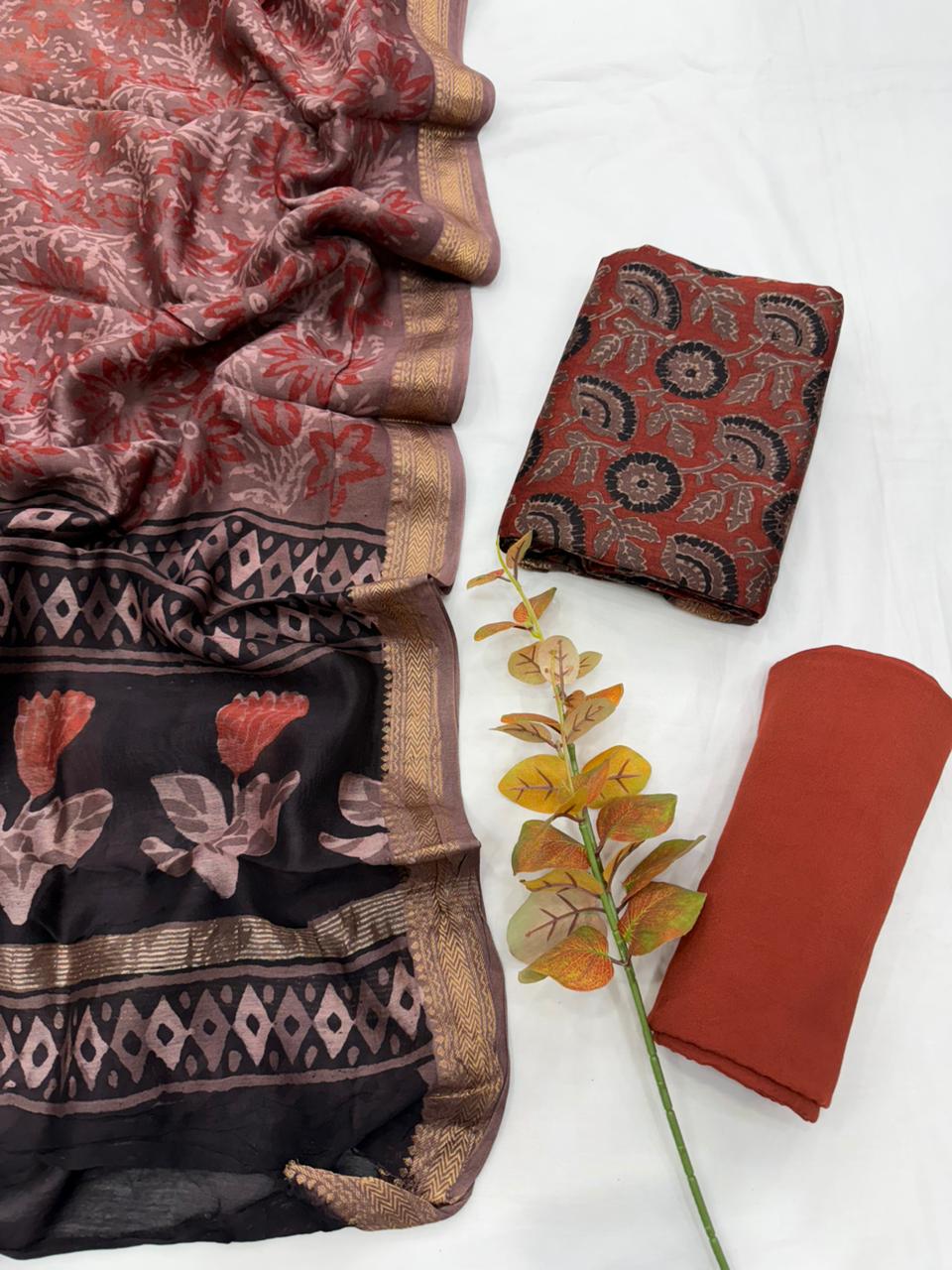 Hand Block Bagru Printed Maheshwari Border Silk Suit Set.