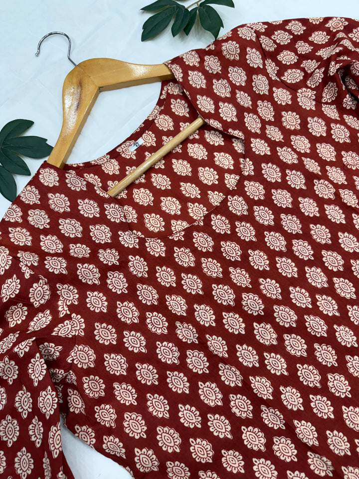 Traditional Rajasthani Bagru block print waala rust aur gud color ka pure cotton bottom wear ya trouser kapda.