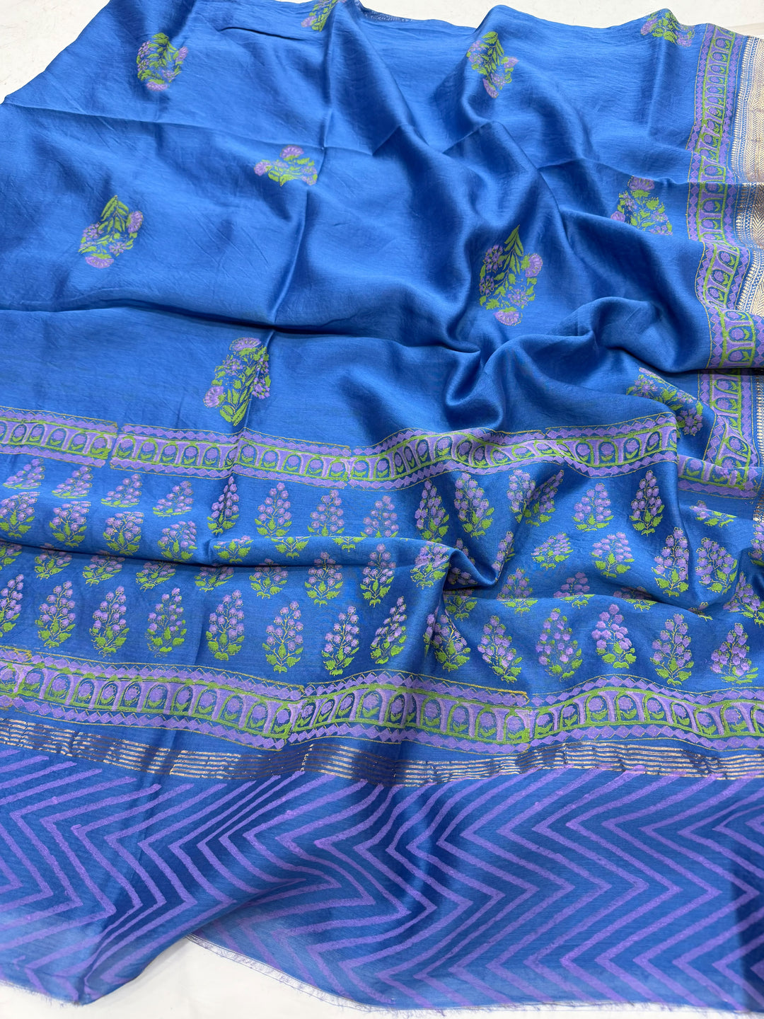 Hand block printed Maheshwari silk dupatta with intricate border from the blue buti suit set